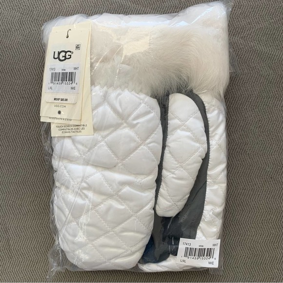 UGG All Weather Touch Shearling Trim Quilted Mittens in White Women's L/XL - Picture 2 of 4